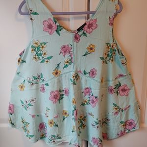 Flowy sleeveless blouse